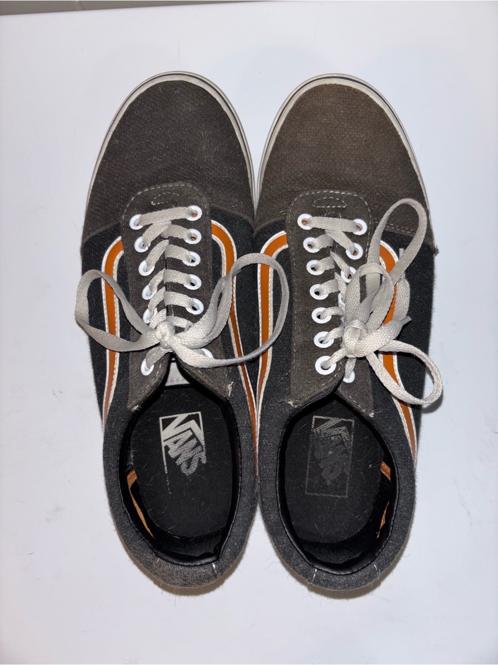 Vans Men’s Low-Top Sneakers in Black and Orange Stripe
